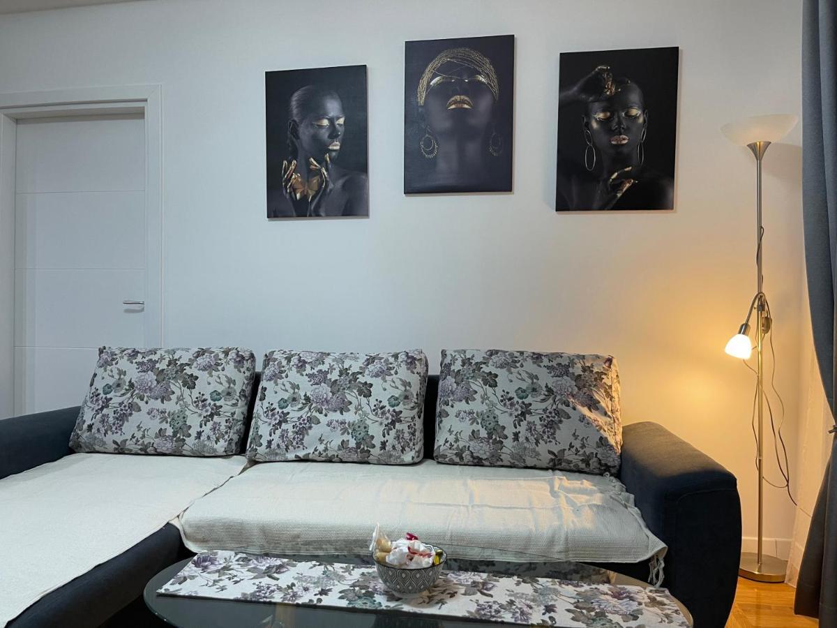 Apartman Mdb Суботица Экстерьер фото