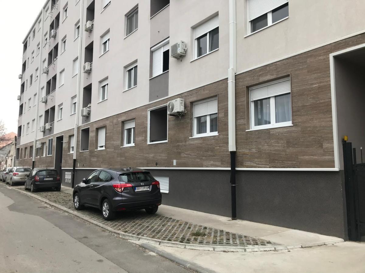 Apartman Mdb Суботица Экстерьер фото